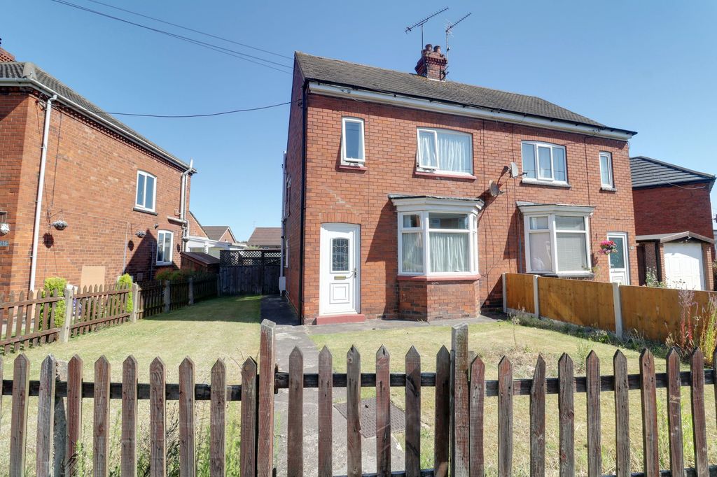 Property photo 1 of 11
