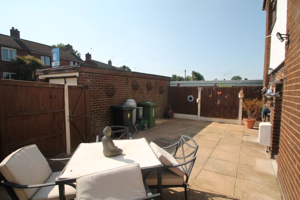 Property photo 3 of 18