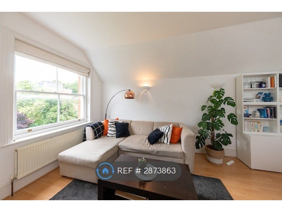 Property photo 3 of 25