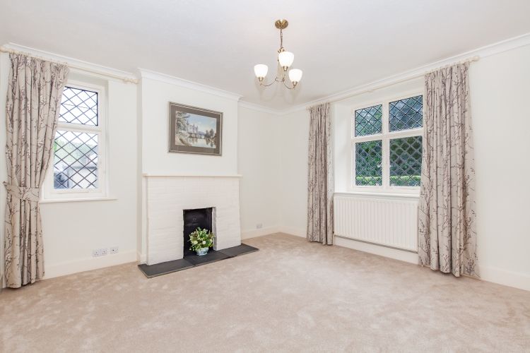 Property photo 3 of 9 106618