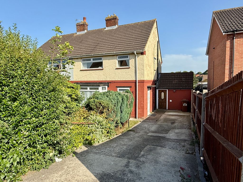 Property photo 1 of 16 Front