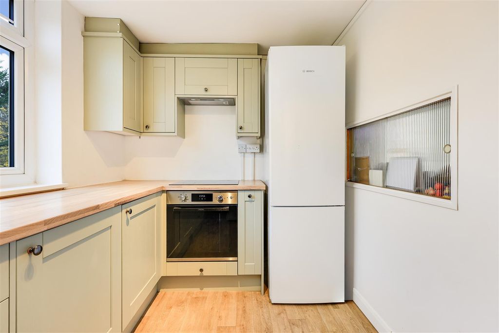 Property photo 3 of 13 Img_2808-2.Jpg