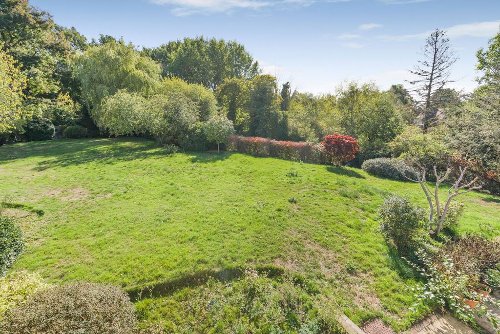 Additional image 9 of 4 bed detached house for salePotters Heights Close, Pinner HA5
