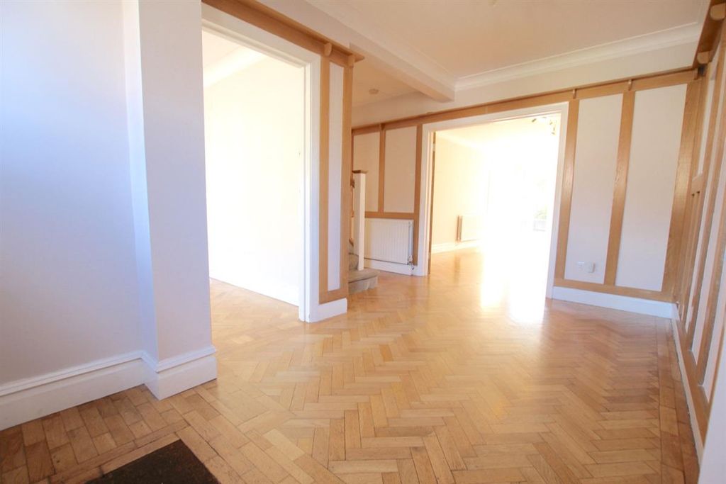 Property photo 3 of 22