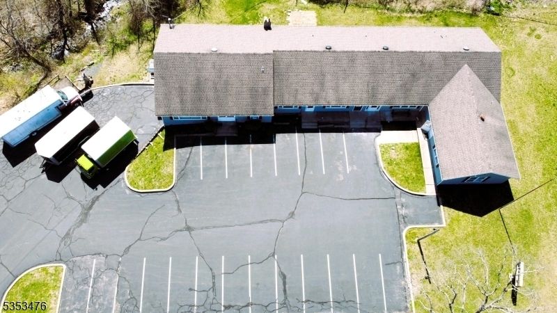 Property photo 2 of 8 <Alttext/>