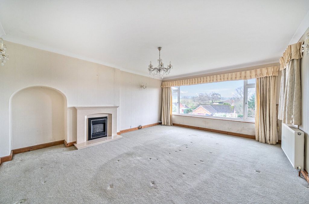 Property photo 3 of 12 Sitting Room