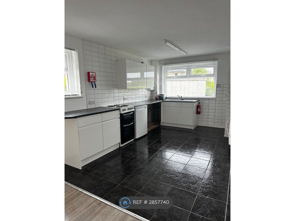 Property photo 1 of 14 Kitchen