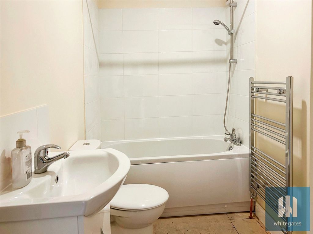 Property photo 3 of 11 Picture No. 32