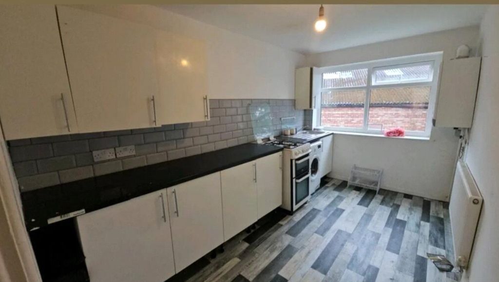 Property photo 2 of 6 Picture No. 03