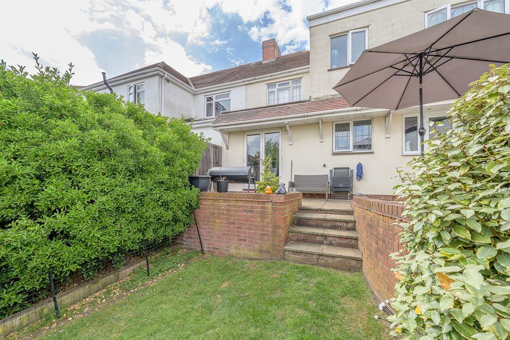 Additional image 34 of 4 bed semi-detached house for saleAmblecote Road, Brierley Hill DY5