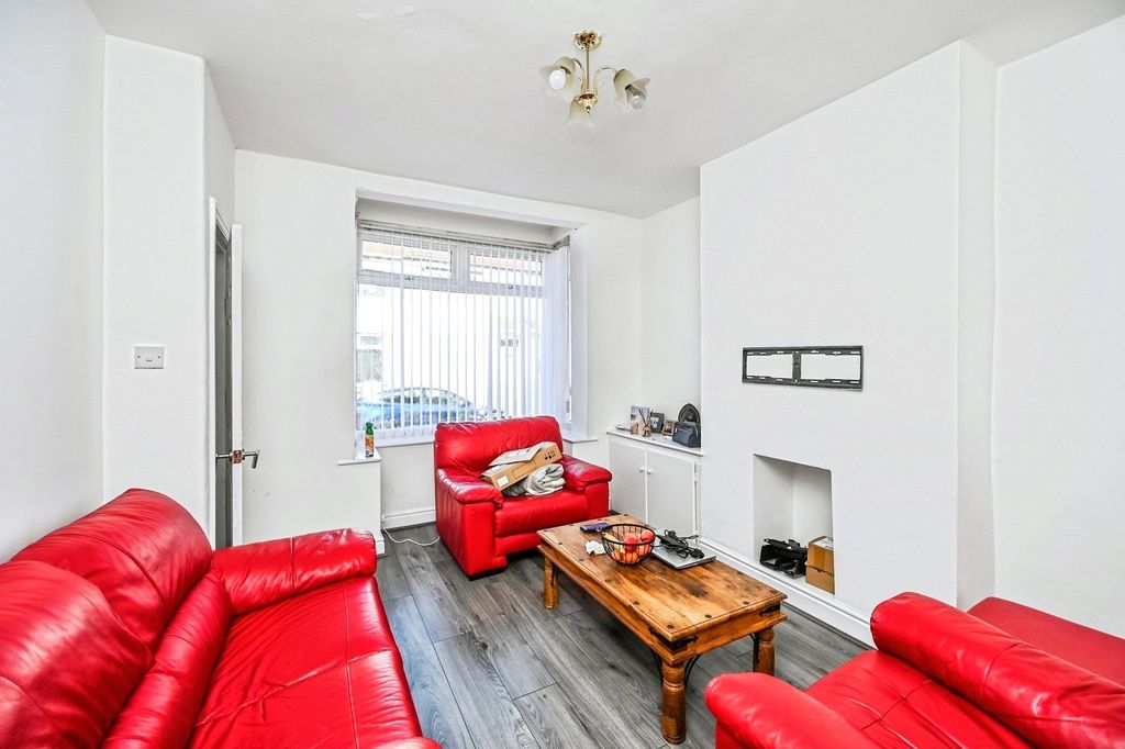 Property photo 2 of 14 Photo