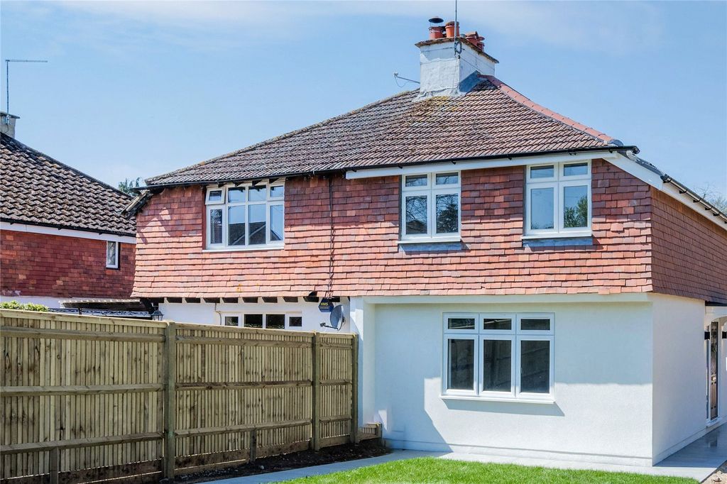Property photo 1 of 7 External