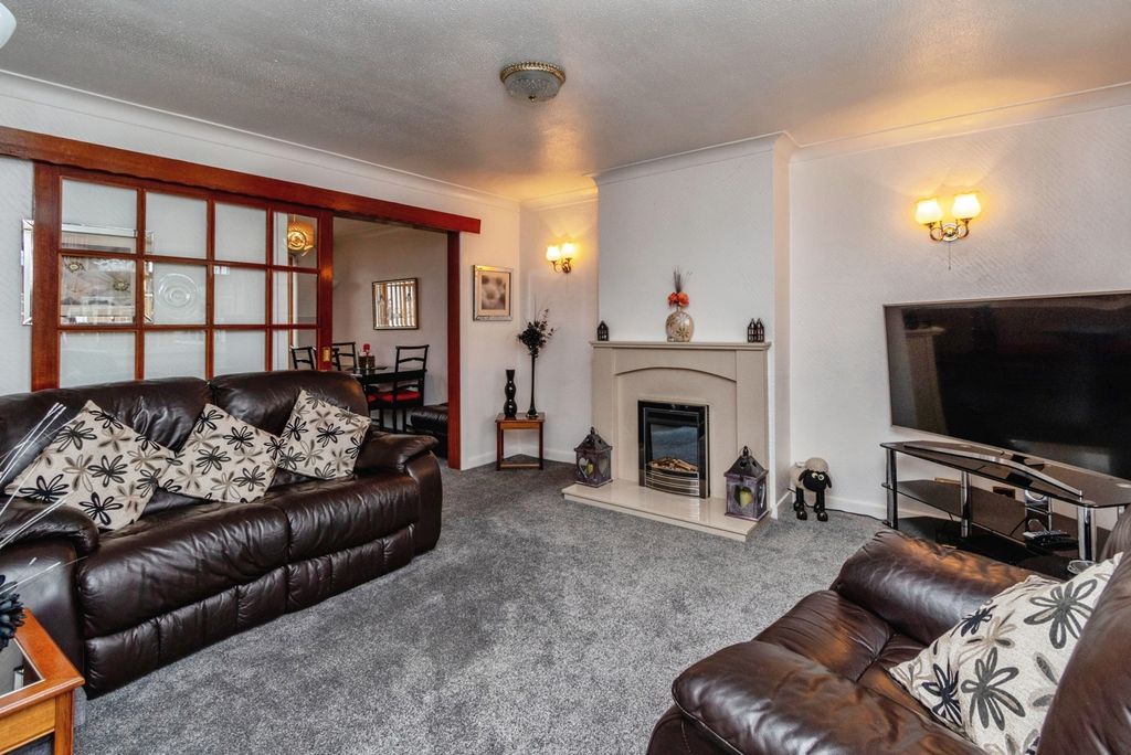 Property photo 3 of 22 Pbox-Img.Jpg