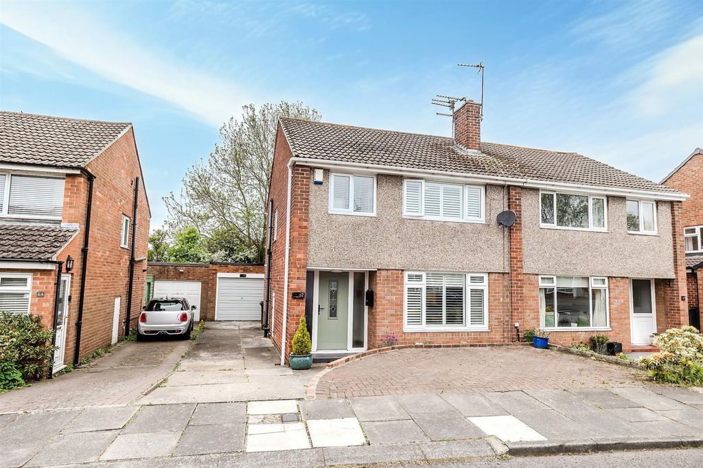 Property photo 1 of 22