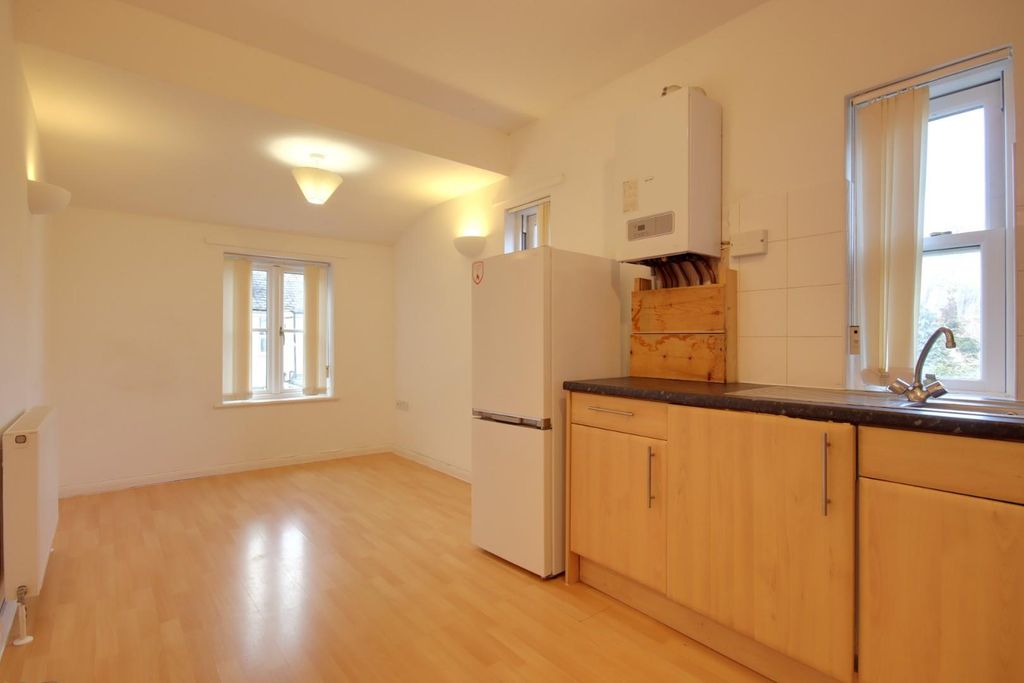 Property photo 2 of 6 Living Room