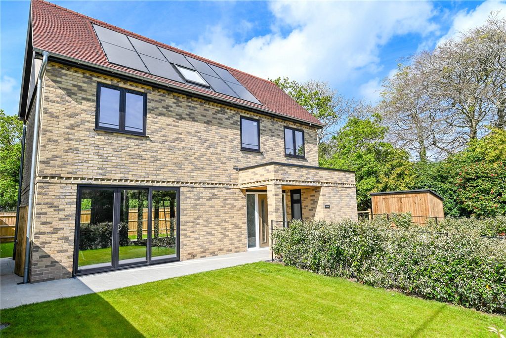 Property photo 1 of 15 Picture No. 02