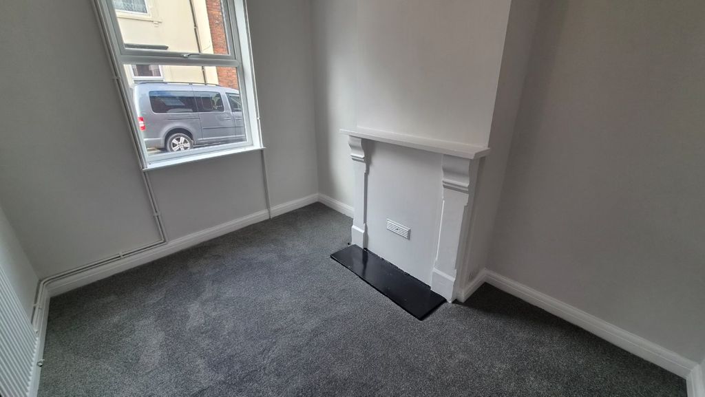Property photo 3 of 11 Picture No. 06