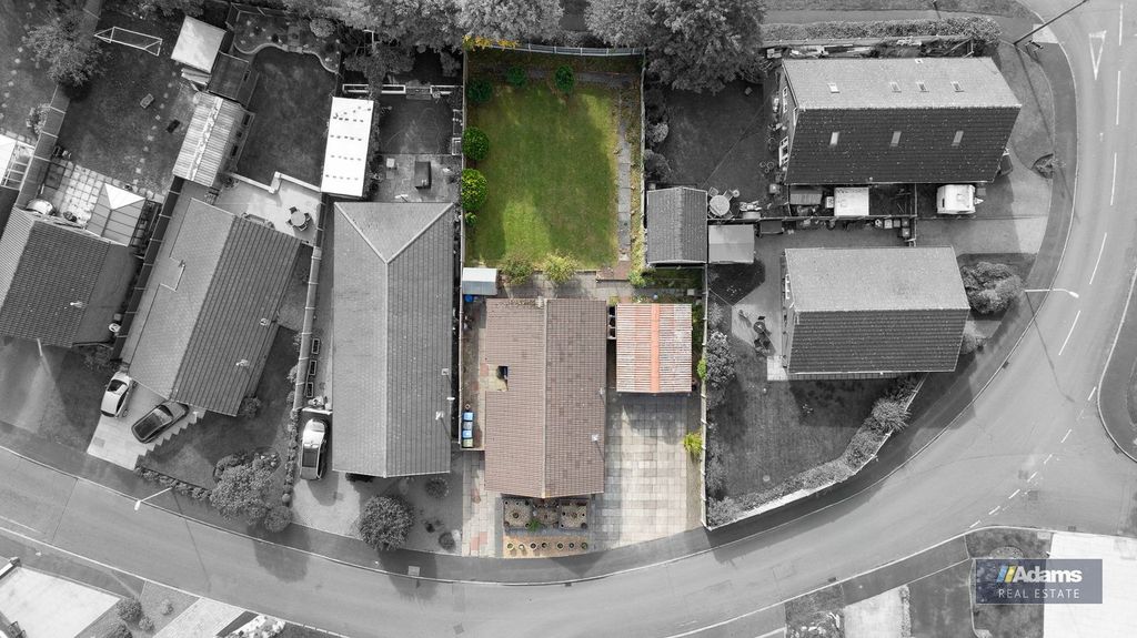 Property photo 2 of 18