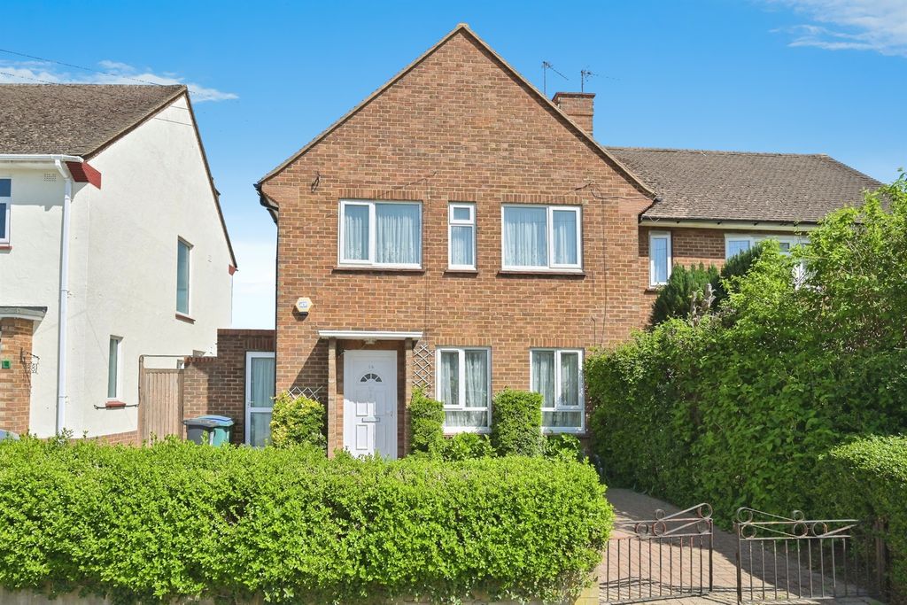 Property photo 1 of 17