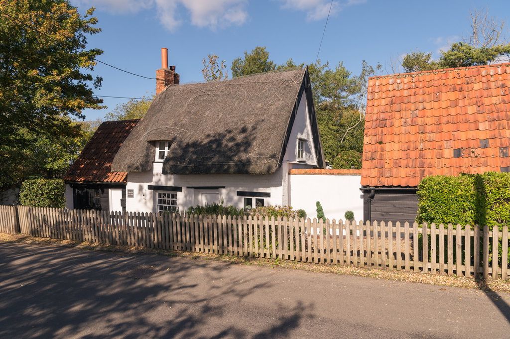 Property photo 3 of 32