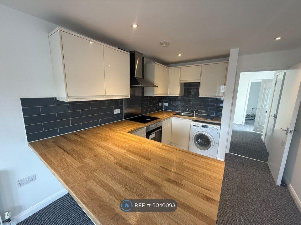 Property photo 1 of 8 Kitchen / Diner View One