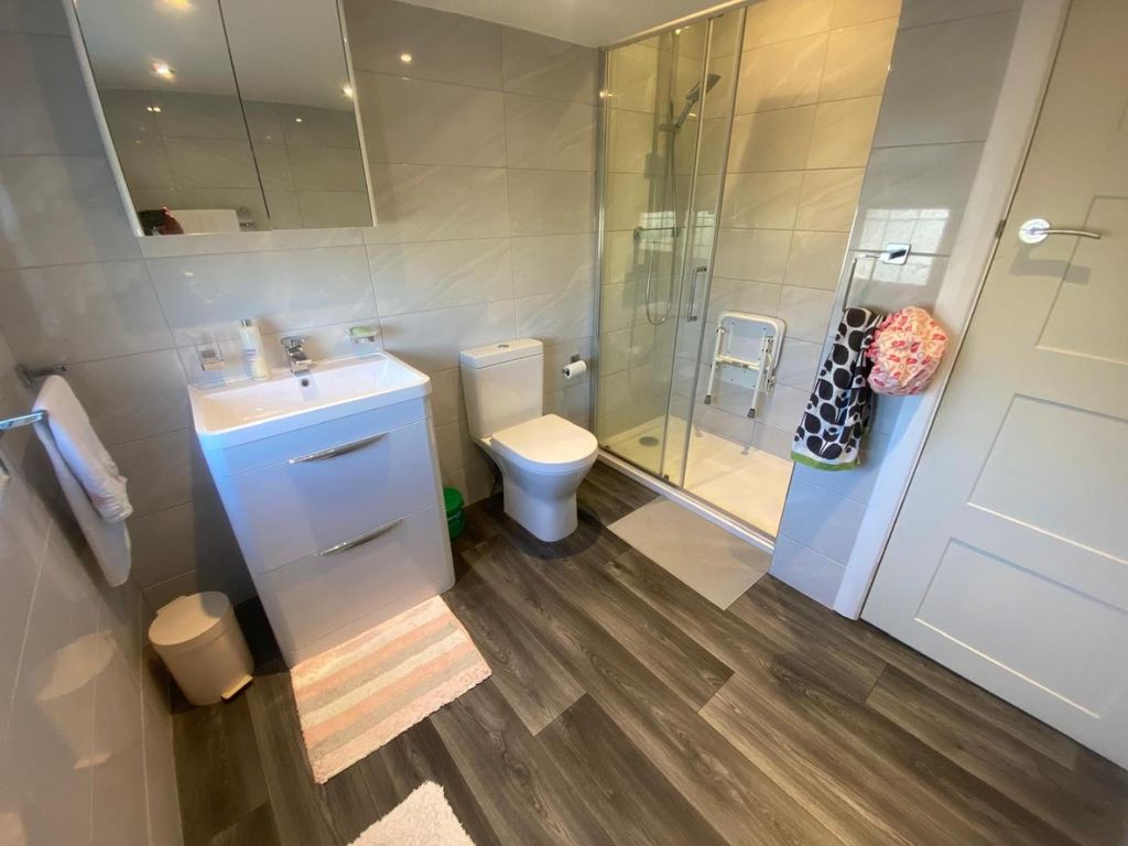 Property photo 3 of 15 758 9.Jpg