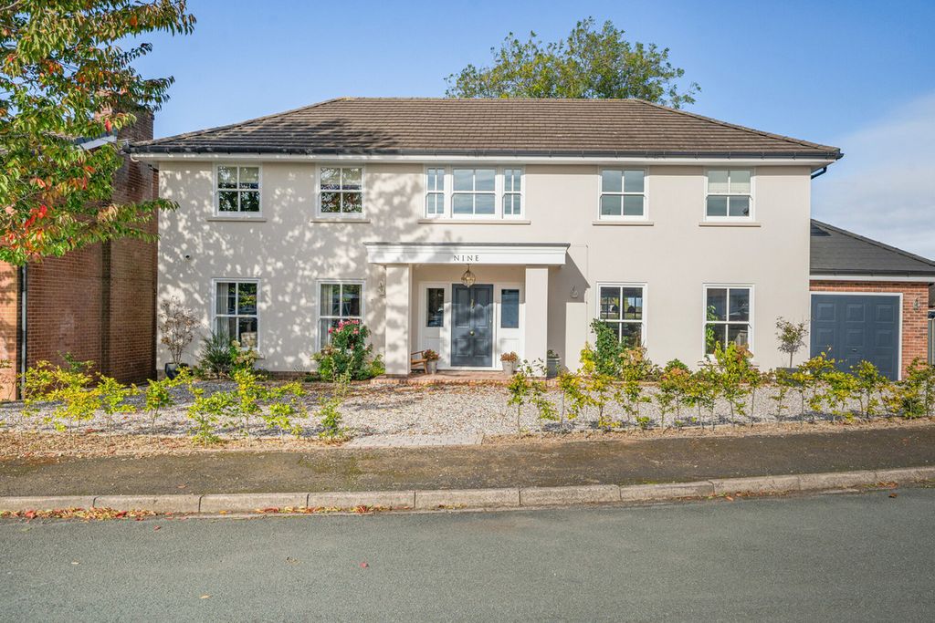 Property photo 1 of 39