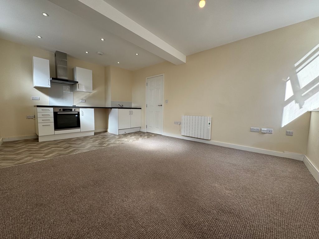 Property photo 2 of 9 Image