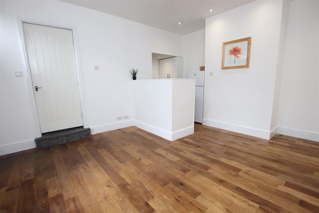 Property photo 3 of 12 Img_1734.Jpg