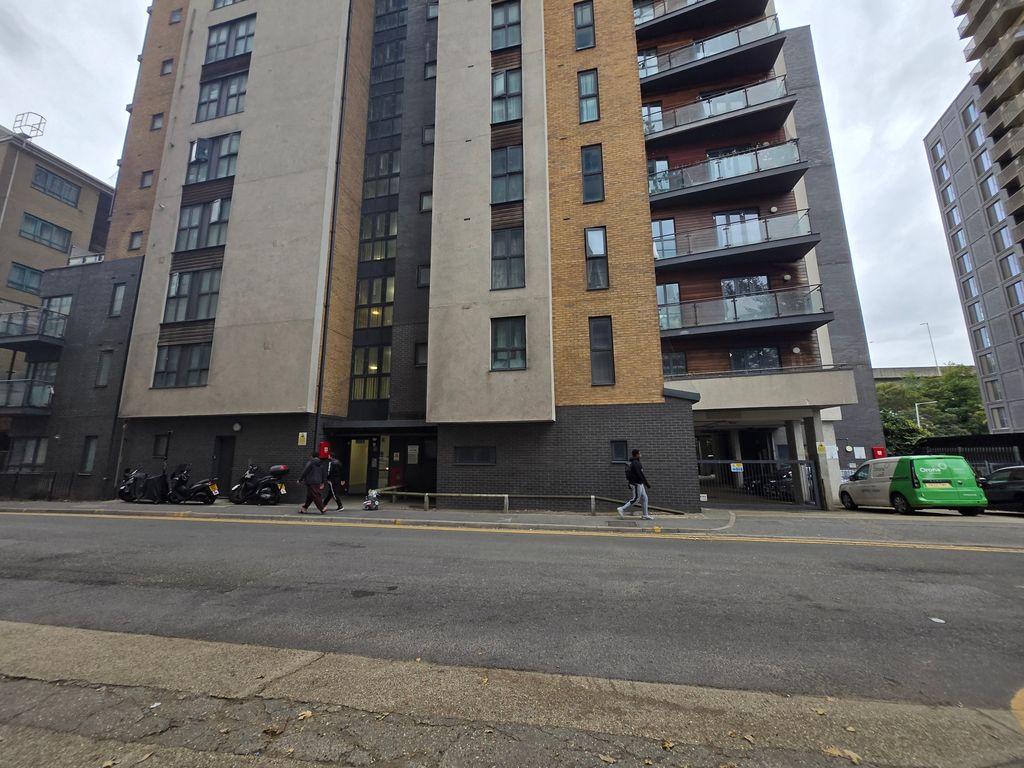 Property photo 1 of 8 357042808_20251017_152526_3376926_Resized