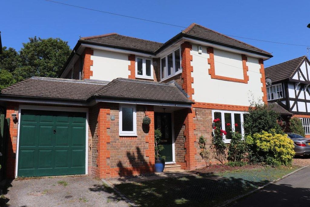 Property photo 1 of 18