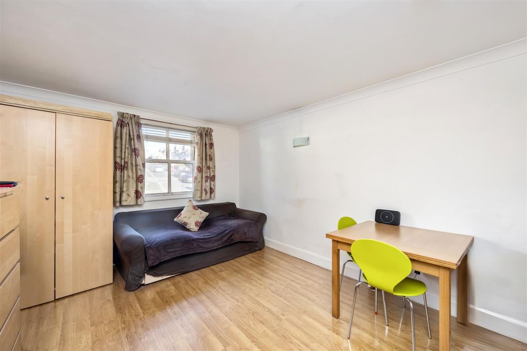 Property photo 3 of 7 Edward Street, The Design Quarter, 3-001.Jpg