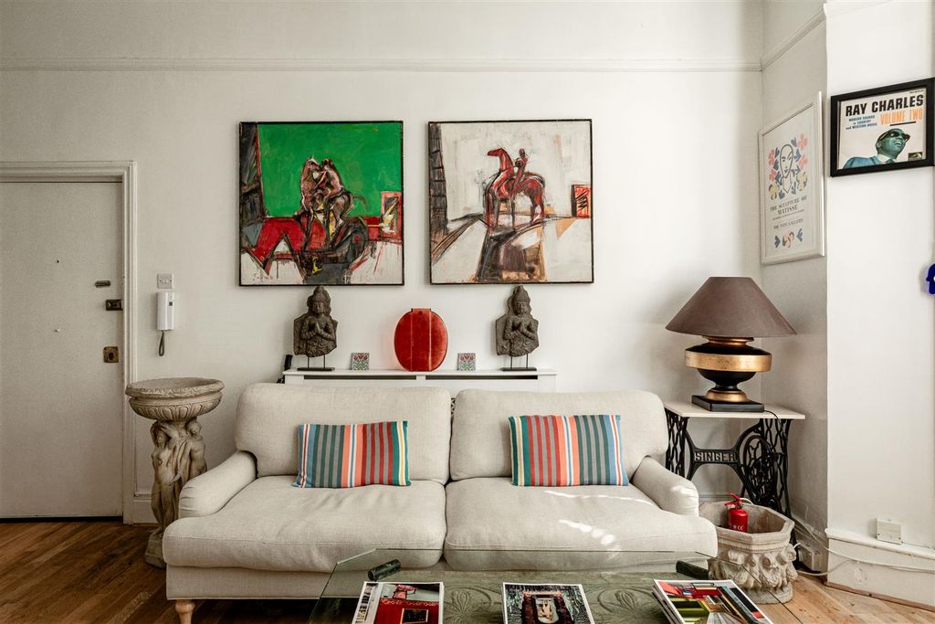 Property photo 3 of 11 Russell Road-11.Jpg