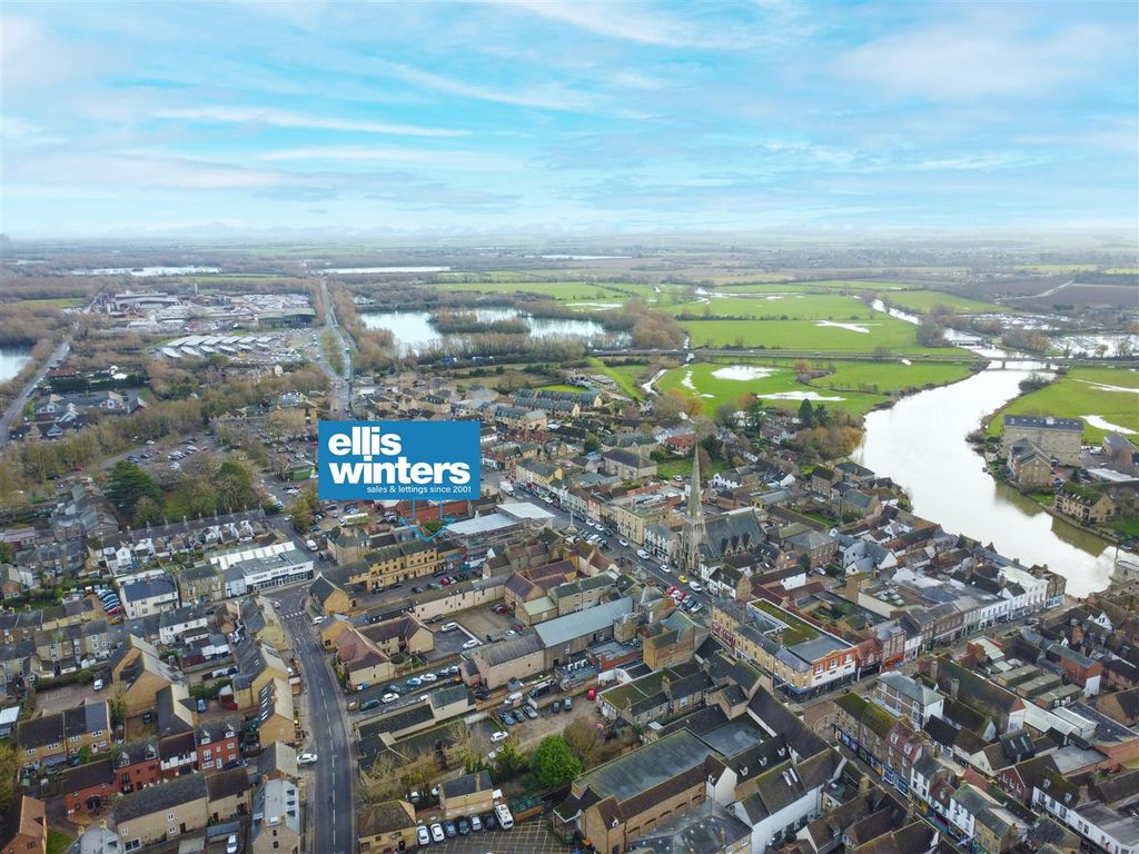 Property photo 1 of 12 Dji_0295.Jpg