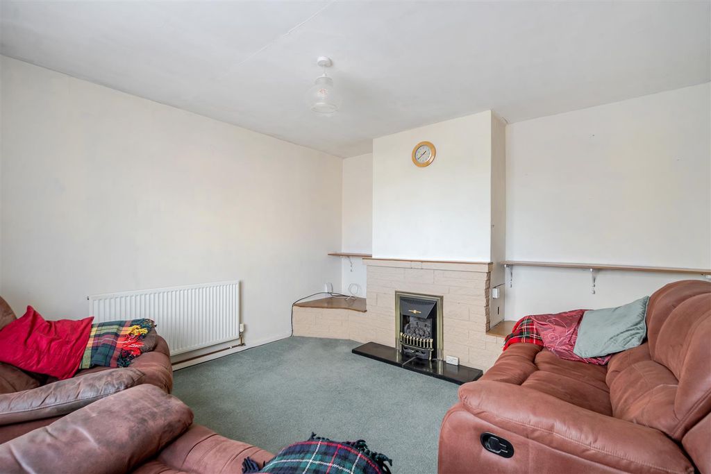 Property photo 2 of 16 1521981-10-1A0ce61A3d247.Jpg