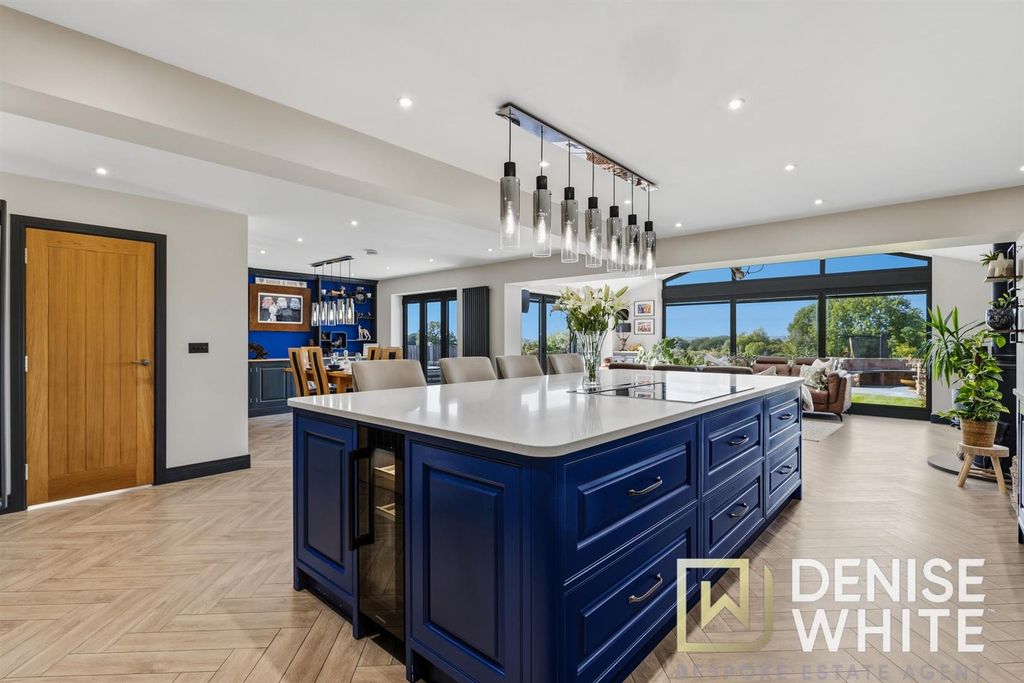 Property photo 2 of 53 Living Kitchen