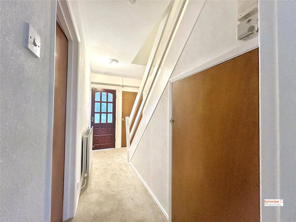 Property photo 3 of 21 Picture No. 33