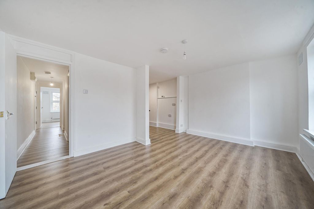 Property photo 2 of 17 Living Room