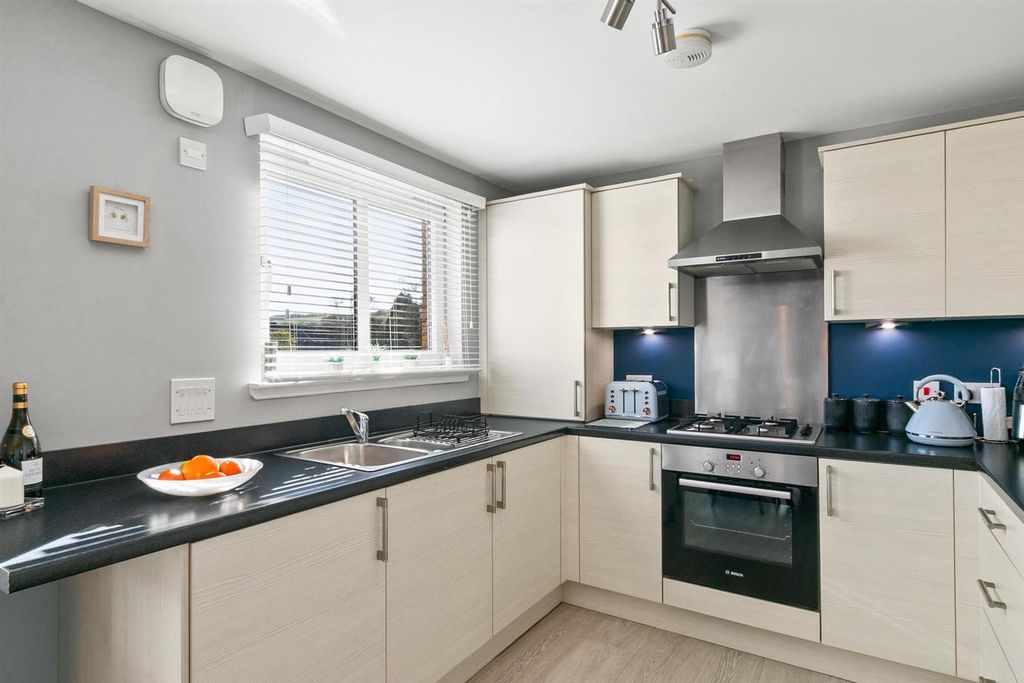 Additional image 10 of 2 bed flat for saleWillowbank Grove Bonhill, Alexandria G83