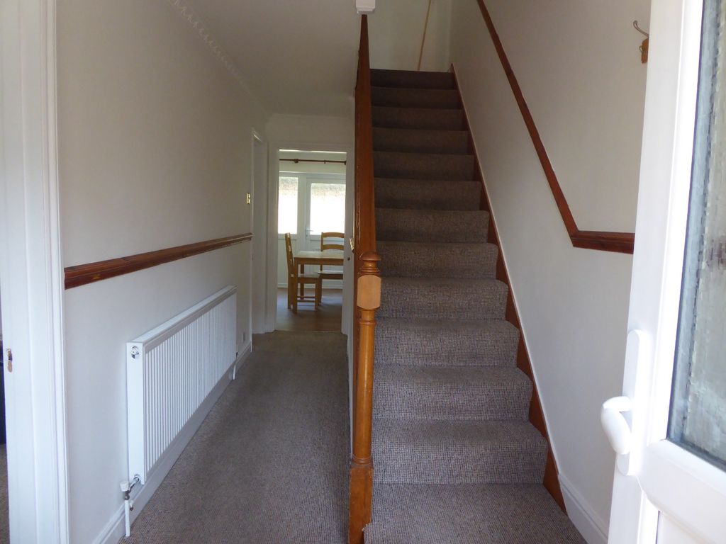Property photo 2 of 15 5211551