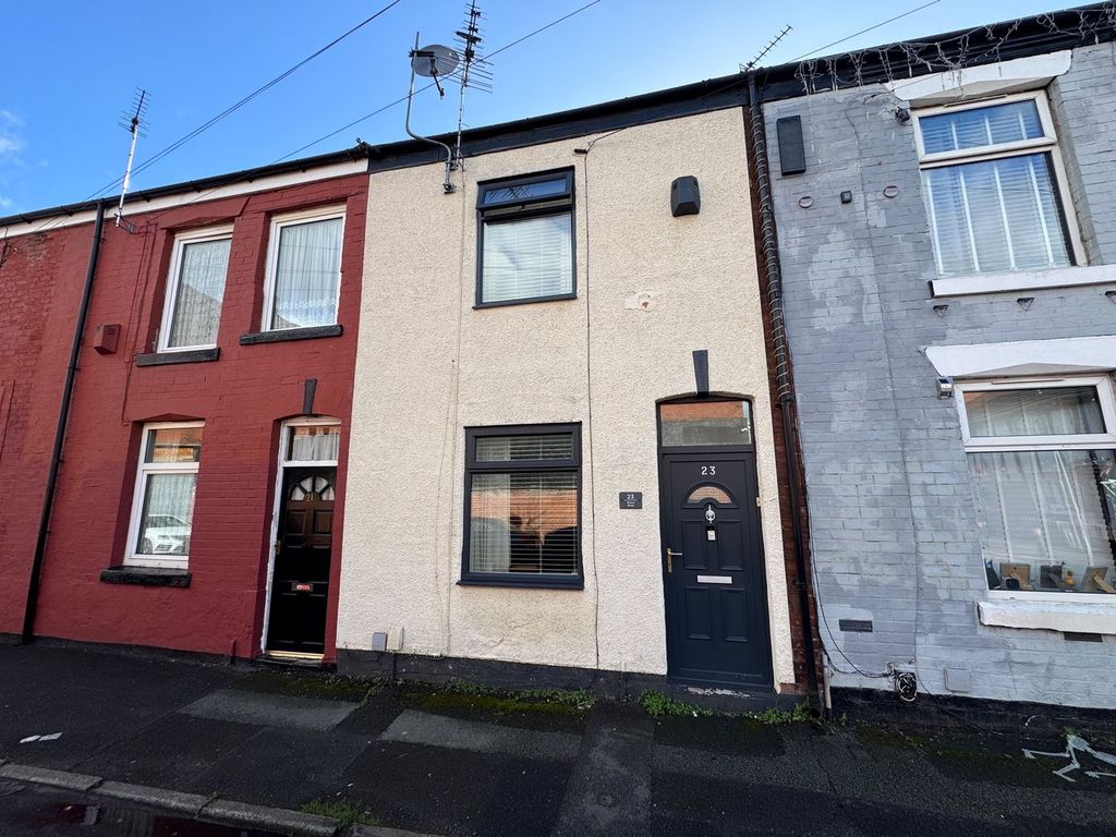 Property photo 1 of 11
