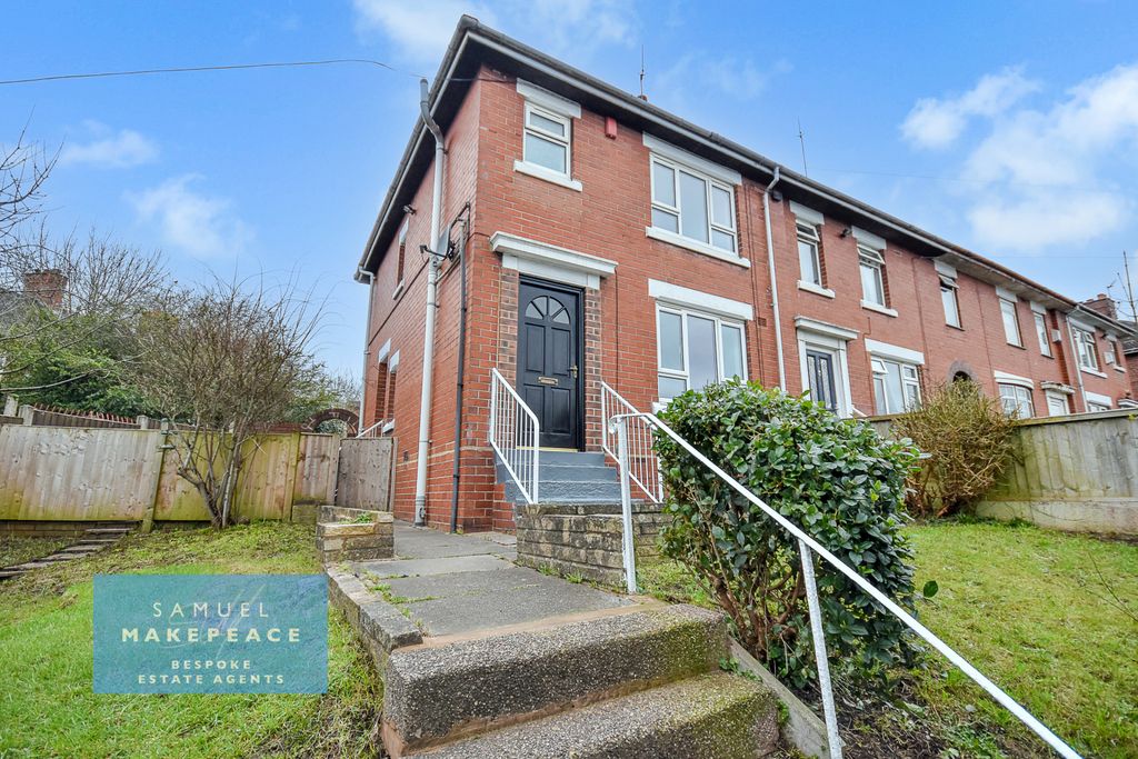 Property photo 1 of 14 Three Bedroom End Town House
