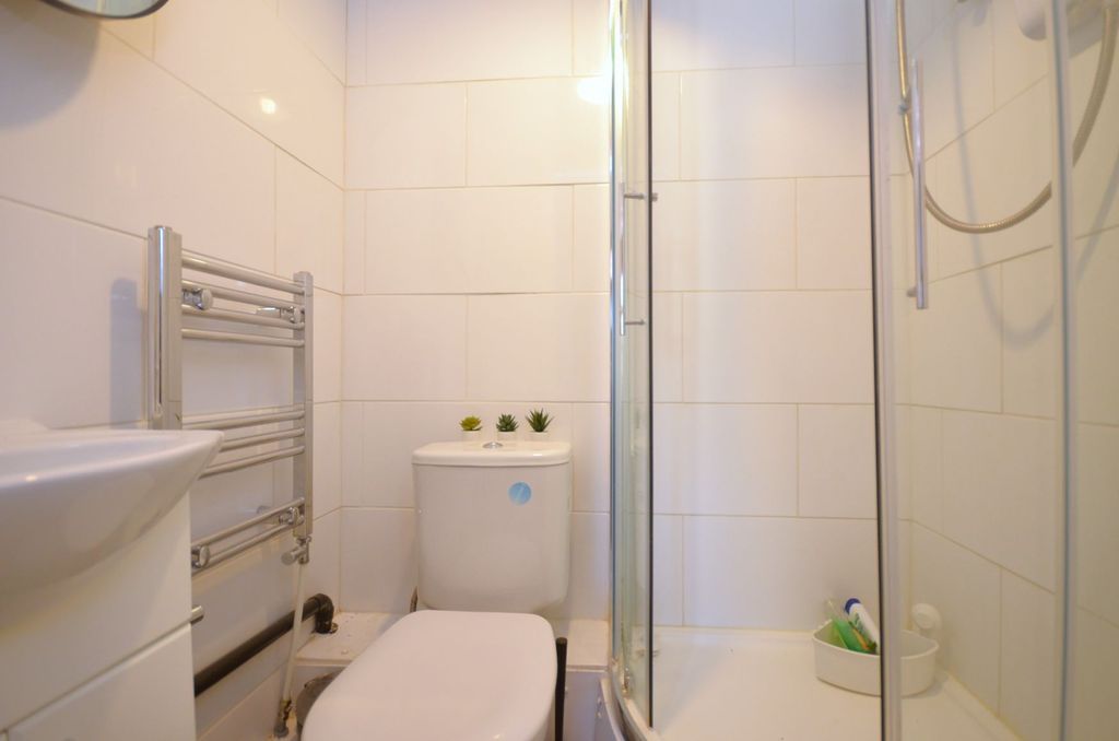 Property photo 3 of 3