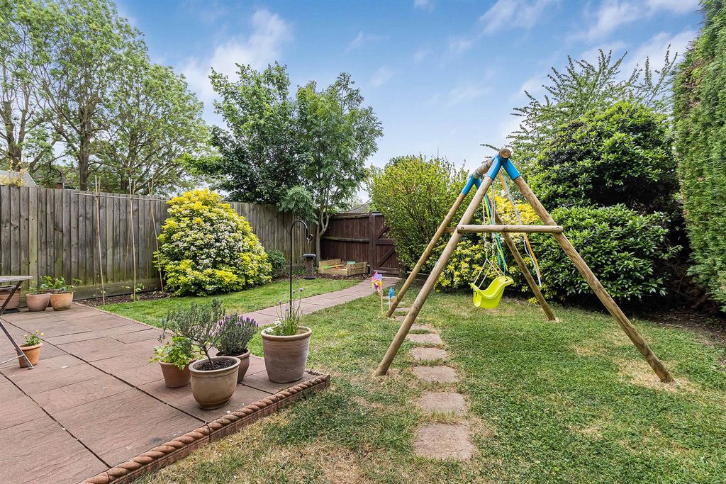 Property photo 3 of 16 19_81217.Jpg