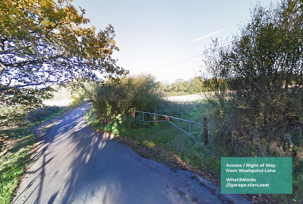 Property photo 3 of 5 Gate (1) (1)