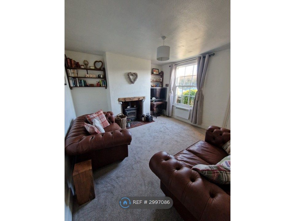 Property photo 3 of 17