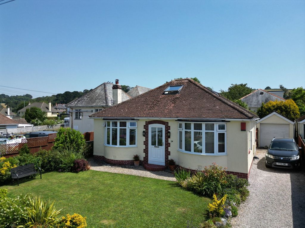 Property photo 1 of 30