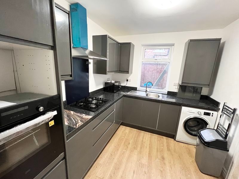 Property photo 1 of 12 Photo 12