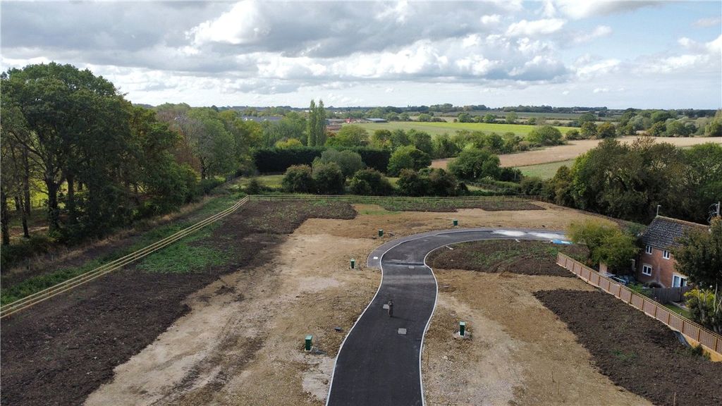 Property photo 3 of 6 Picture No. 07