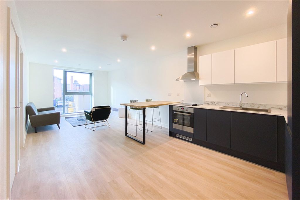 Property photo 1 of 17 (Email)